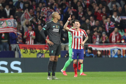 Saúl Ñíguez celebra el gol amb què va donar el triomf a l’Atlètic de Madrid sobre el Liverpool.