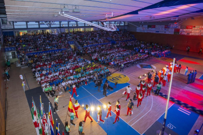 El Palau d’Esports va registrar un ple absolut durant la cerimònia inaugural.