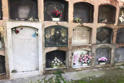 El departamento de Santa Cecília, ahora en obras, acoge desde 1943 los restos de Ricard Viñes, que pidió ser enterrado junto a su madre.