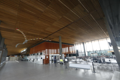 Imagen de ayer del aeropuerto de Alguaire vacío.