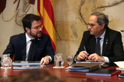 El president de la Generalitat, Quim Torra, i el vicepresident del Govern, Pere Aragonès, en una imatge d'arxiu.