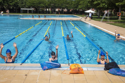 Nadadores del CN Tàrrega ahir durant el primer entrenament després de l’aturada per la pandèmia.