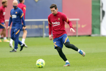 Leo Messi durant l’entrenament d’ahir a la Ciutat Esportiva.