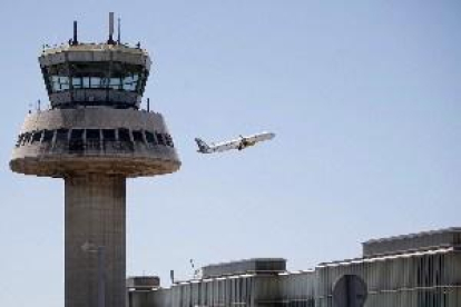 Vueling cancela 112 vuelos este fin de semana por el paro de Iberia en El Prat