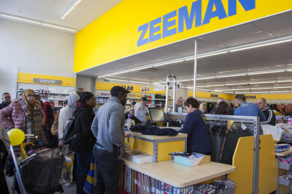 La botiga Zeeman va rebre el primer dia nombrós públic.