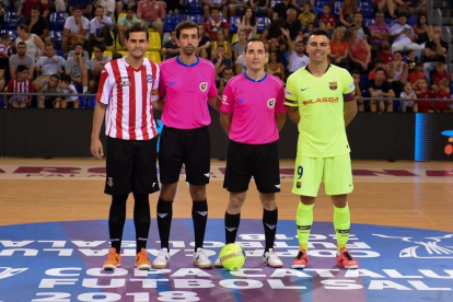 Joel, a l’esquerra, a les semifinals de la Copa Catalunya.