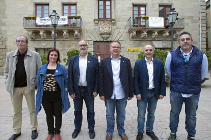 De izquierda a derecha: Josep Riu , PP; Mireia Brandon, CUP; Joan Santacana, ERC; Ramon Augé, JxC; Joan Prat, SiF; y Raimond Fusté, PSC.