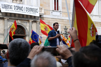 Rivera, durante su intervención en la plaza Sant Jaume.