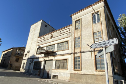 La Farinera Balcells de Tàrrega, un notable edificio modernista.