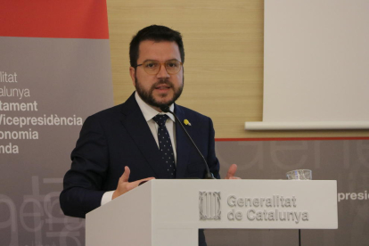 El vicepresident, Pere Aragonès, propuso el jueves establecer un salario mínimo catalán.