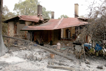 Habitatge cremat per les flames a Woodside, a Austràlia.