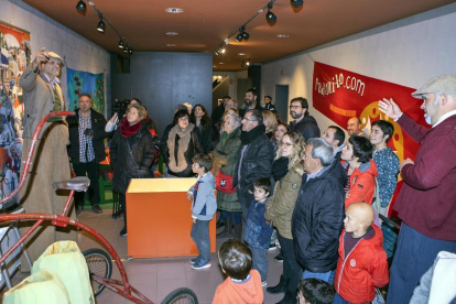 L’exposició es va inaugurar ahir a la sala principal del Museu Comarcal de Cervera.