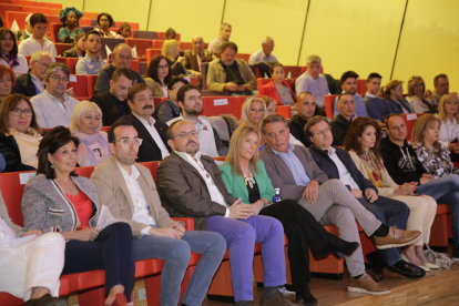 El PP celebró ayer en la Llotja  su acto de final de campaña en Lleida.
