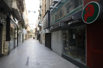 Los balcones se convirtieron en símbolo del confinamiento.