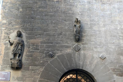 Estado en el que quedó la fachada de la capilla del Peu del Romeu. 