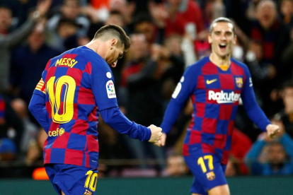 Leo Messi gana más de 58 millones de euros al año, incluyendo derechos de imagen.