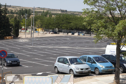 El aparcamiento gratuito de la avenida Onze de Setembre cuenta ahora con 220 plazas.