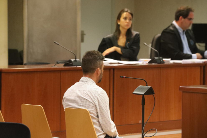L’acusat, ahir, durant el judici celebrat a l’Audiència Provincial de Lleida.