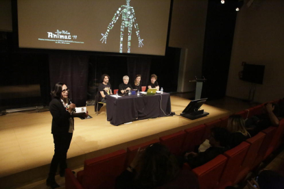 La directora de Animac presentó la charla con profesionales del film ‘Isla de Perros’, de Wes Anderson.