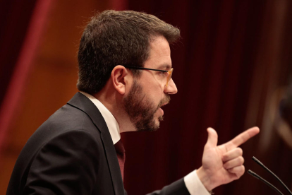 El vicepresident del Govern i conseller d'Economia i Hisenda, Pere Aragonès, durant el ple dels pressupostos.