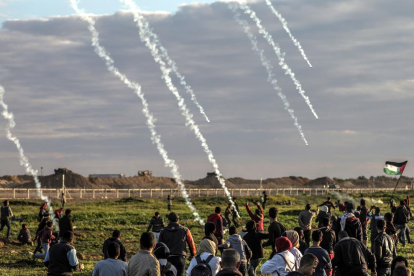 Un menor palestino muere por disparos israelíes en la Franja de Gaza