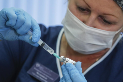 Rússia anuncia l'inici de la producció de la seua segona vacuna anticoronavirus