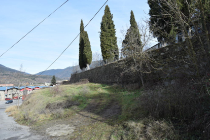 La zona per on es preveu que passarà el nou vial cap a Castellciutat.