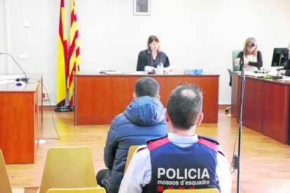 El juicio se celebró ayer al mediodía en el juzgado de lo Penal 3 de Lleida.