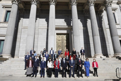 Diputats de la Comissió del Pacte de Toledo, ahir, a Madrid.