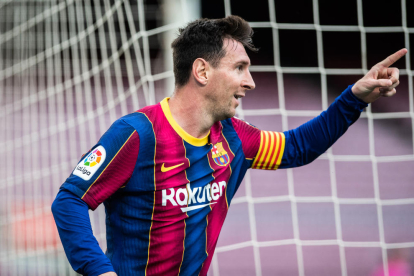 Leo Messi ya no es desde hoy jugador del Barça, aunque la renovación está pactada.