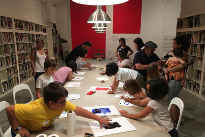 Una desena de nens i nenes lleidatans es van iniciar ahir en el món del disseny amb l’estudi Bildi.