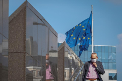 Bruselas propone un fondo de 750.000 millones de euros para relanzar la economía después de la crisis por el covid-19