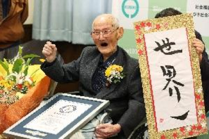 Muere el hombre más anciano del mundo 11 días después de recibir el Guinness
