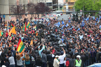 Una de les protestes a Bolívia en les quals es denuncia “frau electoral”.