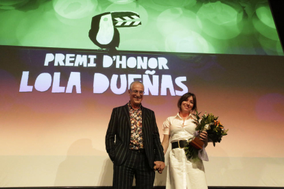 El director Lluís Miñarro y la actriz Lola Dueñas, últimas estrellas de la Mostra del año pasado.