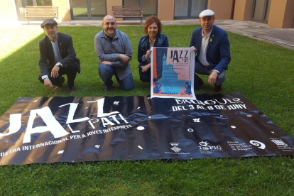 El cicle de jazz es va presentar ahir al pati de l’edifici dels Antics Escolapis de Balaguer.
