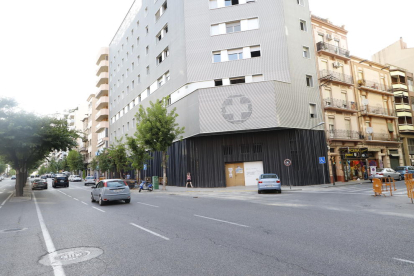 Imatge de l’exterior de la clínica a Prat de la Riba, ahir a la tarda.