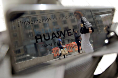 Imatge d’arxiu d’una botiga Huawei a Madrid.