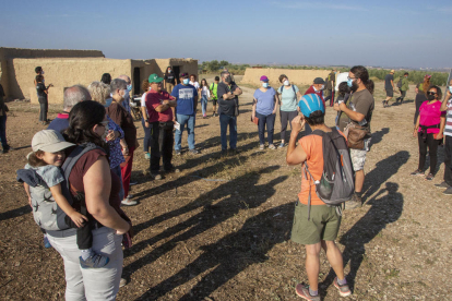 Visita guiada ayer por la mañana al complejo arqueológico ibérico de Els Estinclells de Verdú.