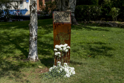 El acto de homenaje en Les Borges a los vecinos fallecidos a causa de la Covid.