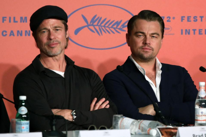 Leonardo DiCaprio junto a Brad Pitt en el festival de Cannes.