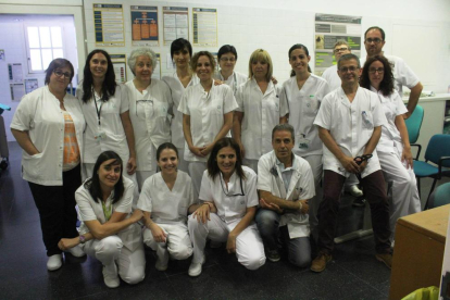 Foto de familia del equipo de la Unidad Sociosanitaria del hospital Santa Maria. 
