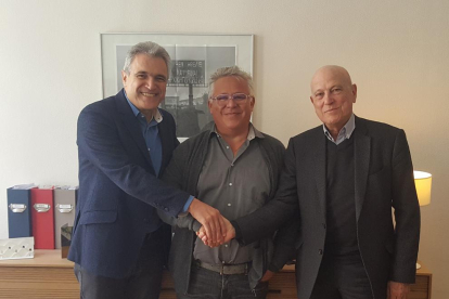 Josep Maria Orteu, Philippe Micheá i Antoni Escribà, després de l’acord.