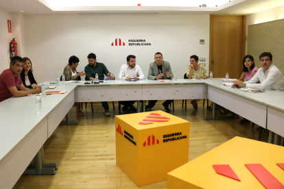 ERC se reunió ayer con EH Bildu en la sede de los republicanos en Barcelona.