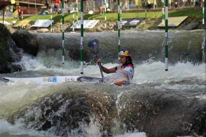 Pau Etxaniz durant la final de K1 de la Copa del Món de la Seu, en la qual es va quedar a les portes de pujar al podi.