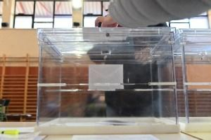 La Junta Electoral avala el voto presencial de los positivos de covid el 14F