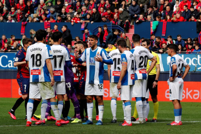Jugadors del primer equip de l’Espanyol durant el partit de Lliga disputat davant l’Eibar.