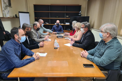La Diputación de Lleida apoya a los municipios del Jussà afectados por el paso de la MAT y se muestra contraria