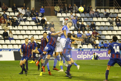 El Lleida mantiene el liderato pese a ceder un empate en casa