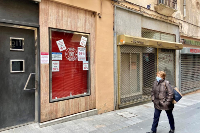 Els ERTO afecten el comerç i l’hostaleria a tot l’Estat, amb negocis tancats contra la Covid.